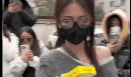 娱乐八卦姐妹吃瓜视频,姐妹吃瓜视频带你领略明星幕后故事